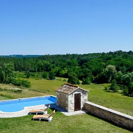 Montpeyroux Sleeps 10 Pool Wifi 别墅